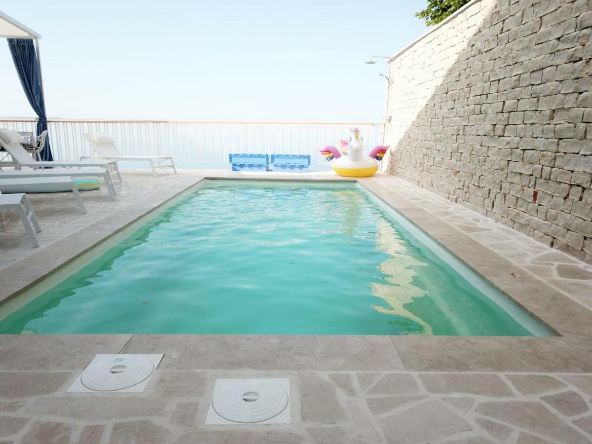טריבני-קרושיצה Villa Beline Direct Aan Zee, Verwarmd Zwembad En Sauna מראה חיצוני תמונה