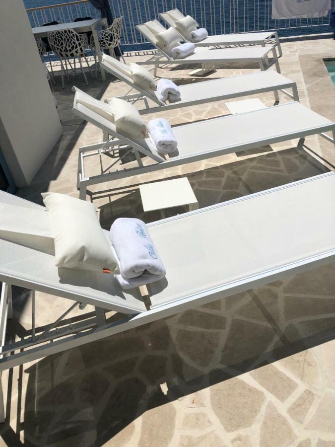 טריבני-קרושיצה Villa Beline Direct Aan Zee, Verwarmd Zwembad En Sauna מראה חיצוני תמונה